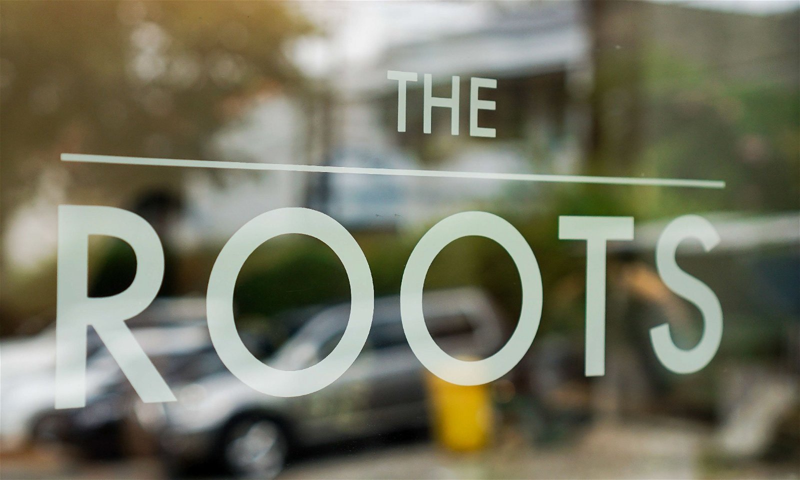 The Roots Kemang, Salad Bar Dog Friendly di Jakarta Selatan