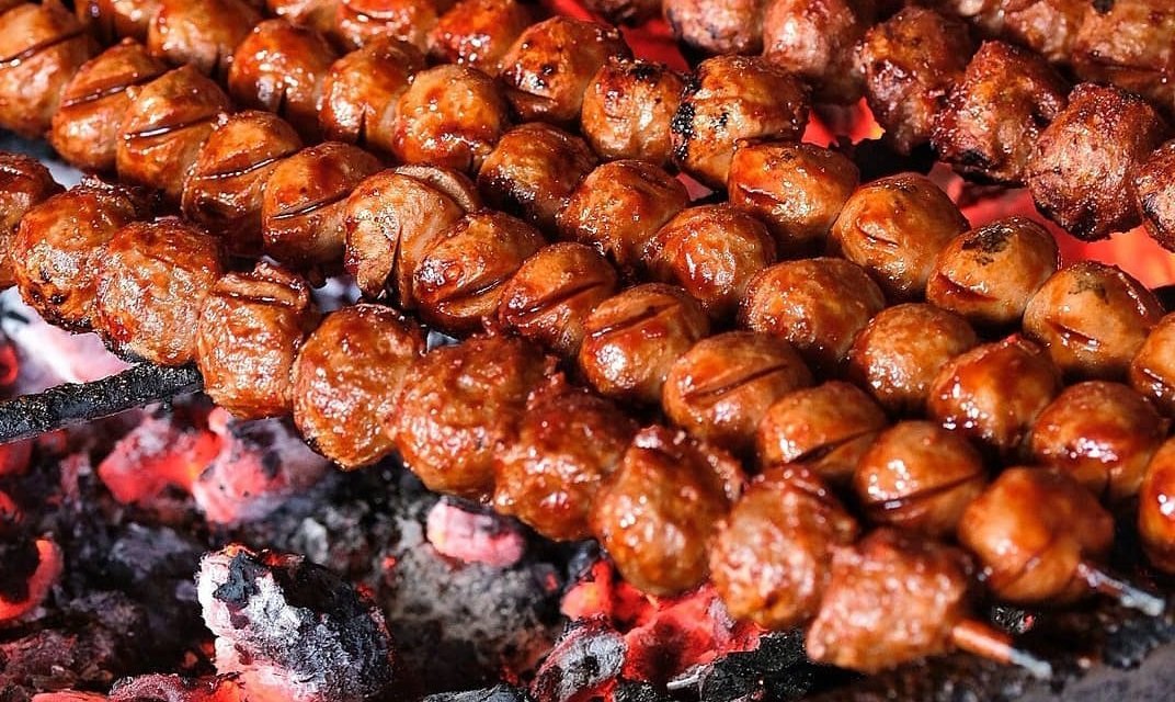 Melepas Rindu Pada Pedas Lewat Bakso Bakar