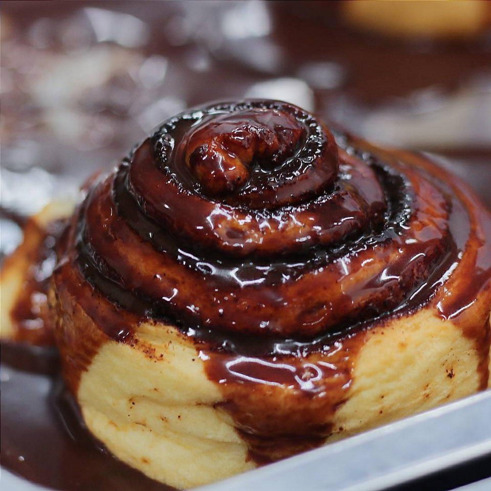 Siap-Siap Ketagihan dengan 8 Cinnamon Roll di Jakarta Ini