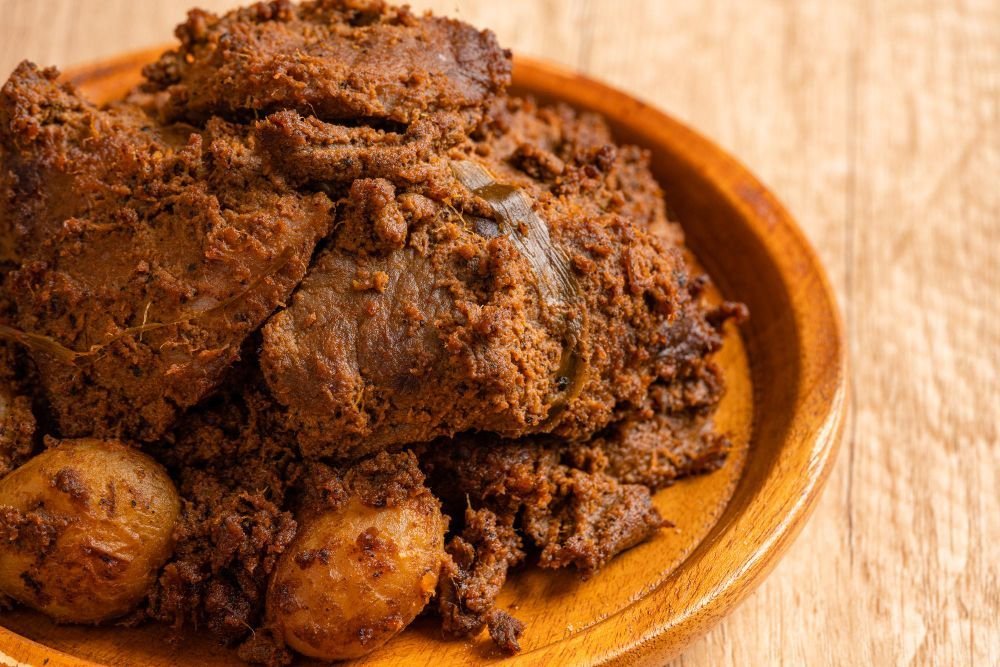 8 Jenis Rendang Khas Minangkabau Paling Maknyus