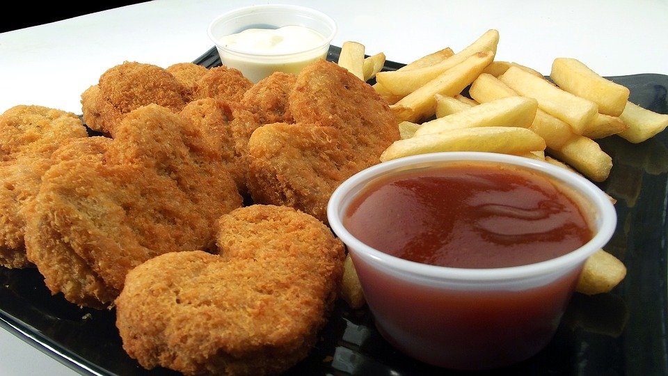 Lagi Kena Junkfood Craving? Ini Cara Mengatasinya