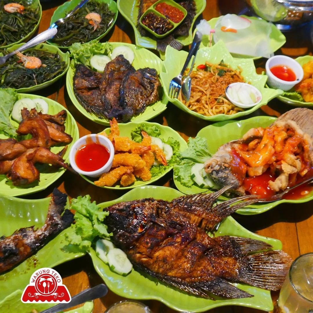 10 Tempat Makan Lesehan di Surabaya, Sedep Banget!