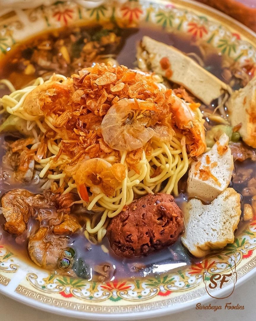 10 Rekomendasi Lontong Balap di Surabaya yang Enak dan Terkenal