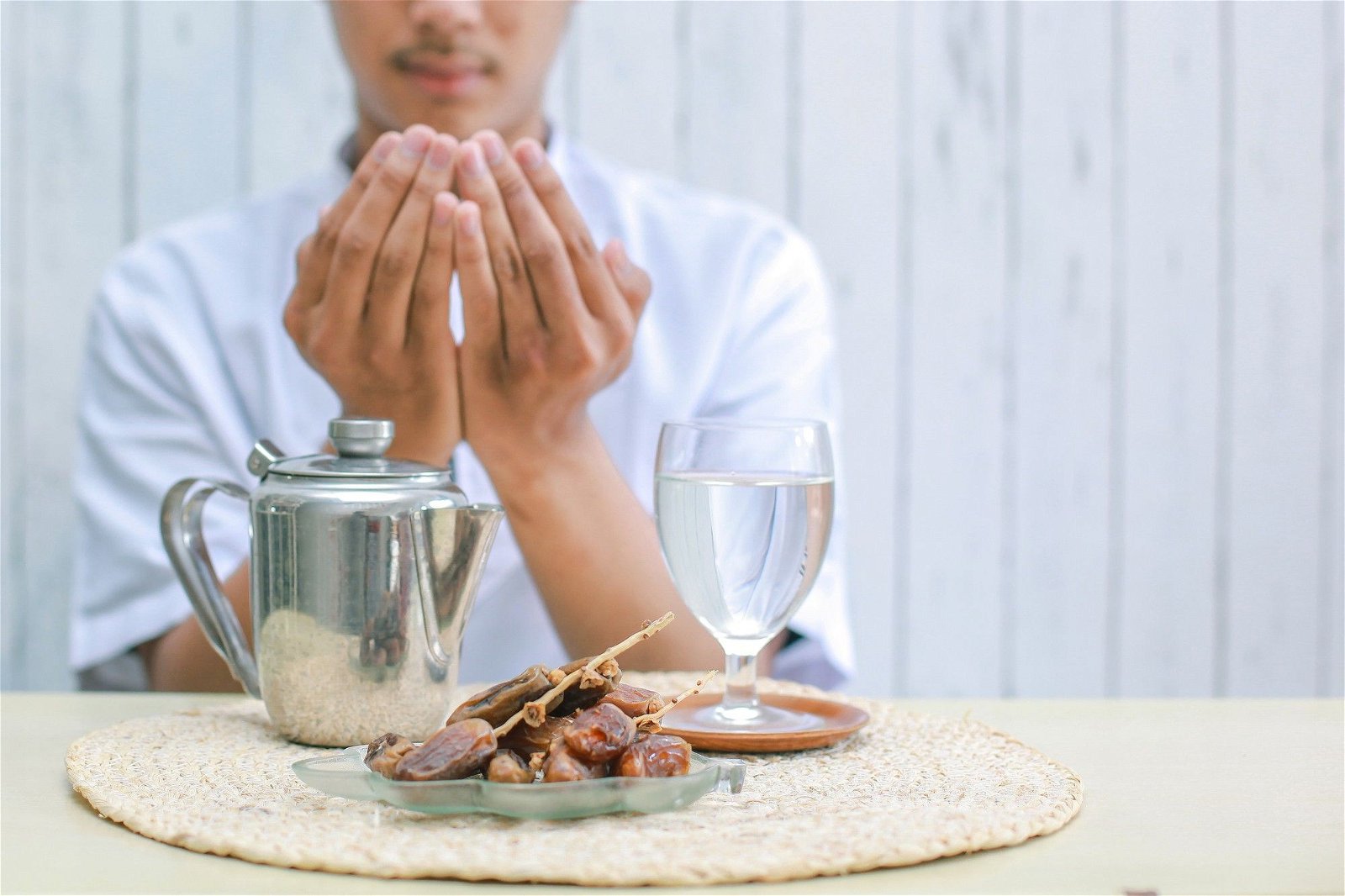 Makanan Sehat dan Tidak Sehat untuk Buka Puasa: Wajib Tahu!