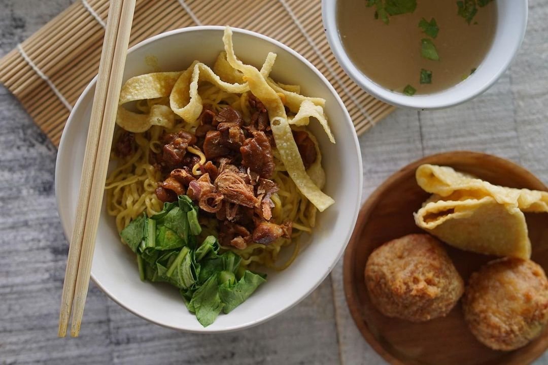 10 Mie Ayam Enak di Bekasi yang Bikin Ngiler