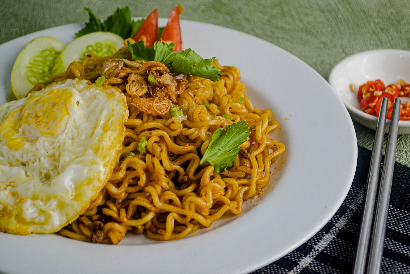 10 Mie Instan Terenak di Indonesia Versi Nibble