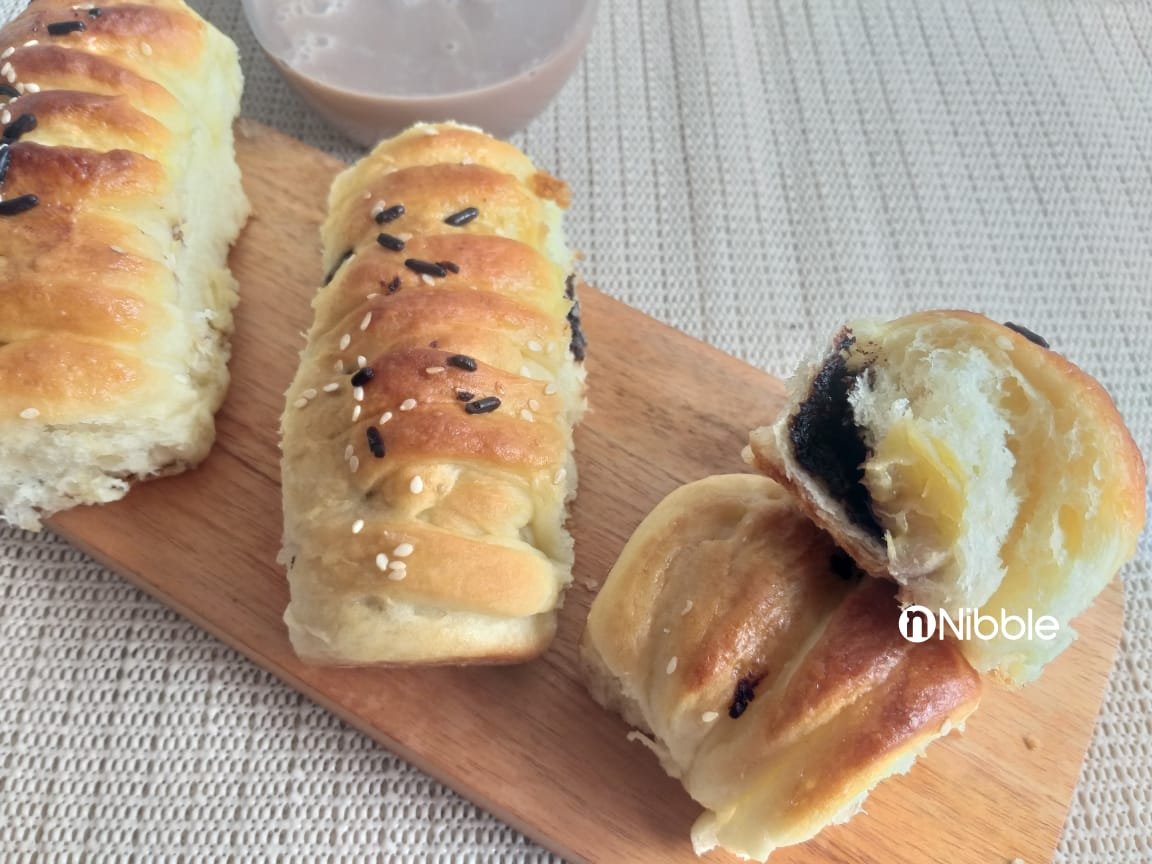 Resep Roti Pisang Coklat Jadul Empuk dan Anti Gagal