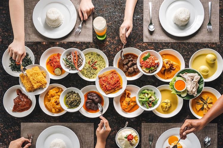 Masakan di 10 Rumah Makan Padang Ini Sedap banget!