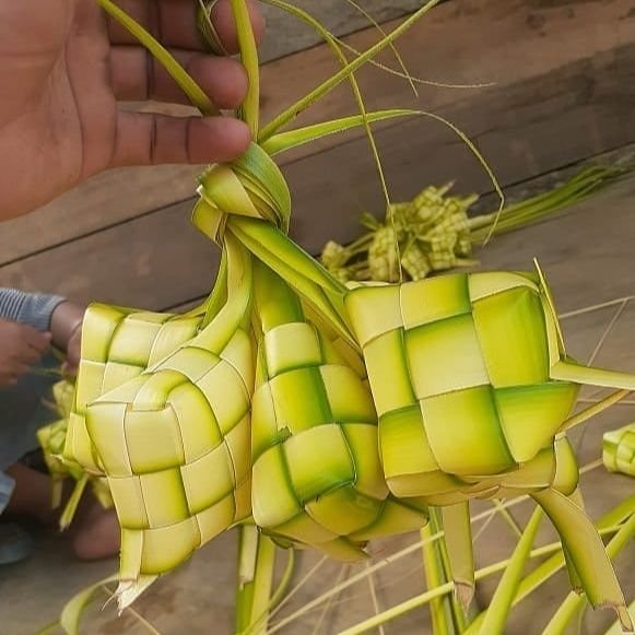 Sejarah Ketupat, Sajian Wajib Saat Hari Raya