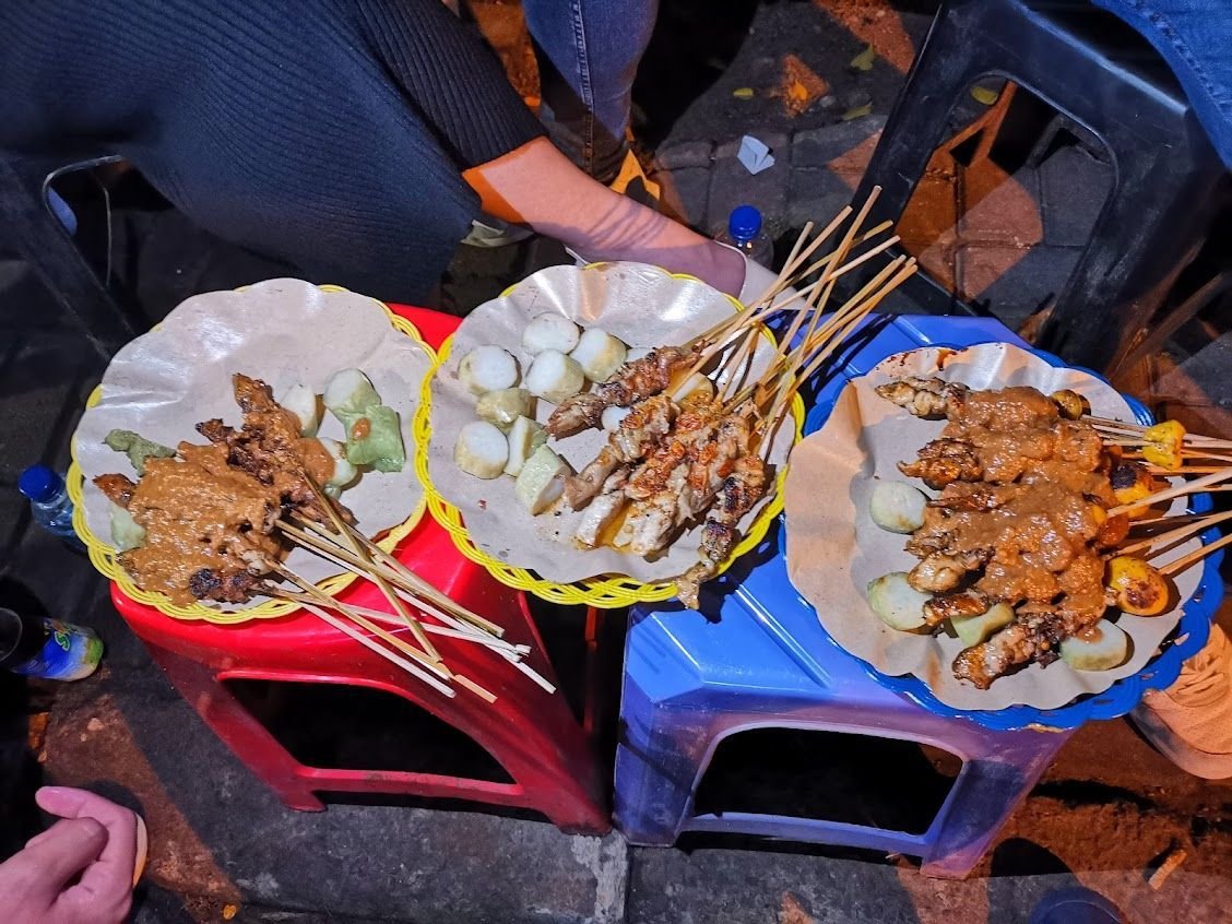 10 Tempat Makan Dekat MRT Blok M di Bawah Rp100 Ribu!