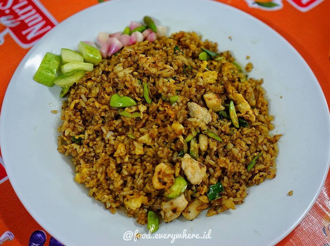 10 Tempat Makan di Suryakencana Bogor yang Legendaris Banget