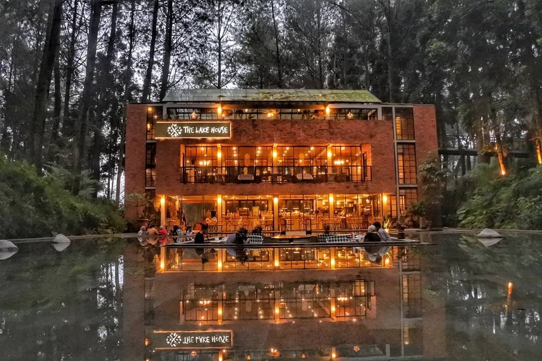 10 Tempat Makan Outdoor di Bogor Buat Kumpul Keluarga